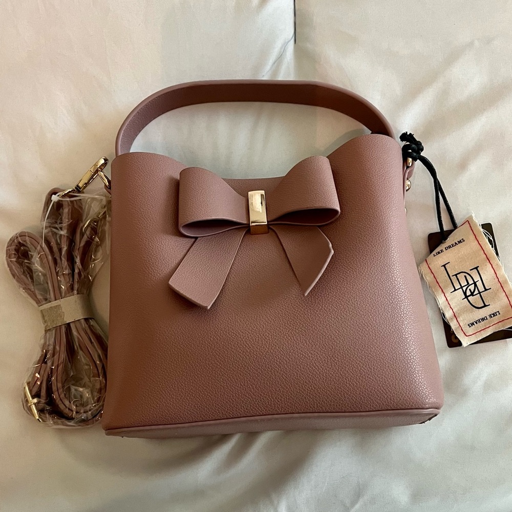 Leather bucket bag